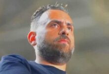 جون إدوارد يرفض الجلوس على دكة الزمالك ويختار متابعة المباريات من المدرجات