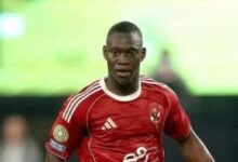 أليو ديانج يستفسر من مدرب الأهلى عن أسباب الغياب أمام مودرن سبورت