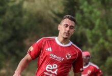 الأهلي يكتفي بـ جراديشار وشريف وحمزة فى الهجوم قبل غلق باب القيد