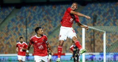 محمد شريف يتقدم للأهلي أمام فاركو فى الدقيقة 10.. فيديو وصور