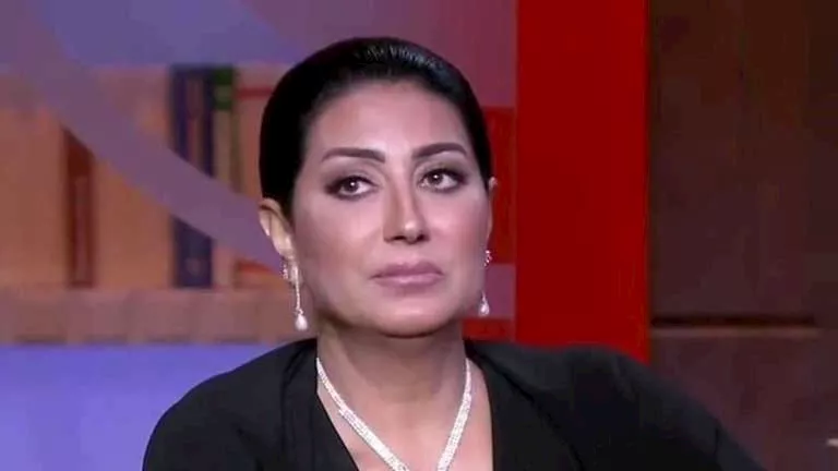 "بسبب تريند تجارة الأعضاء".. محامي الفنانة وفاء عامر يكشف حقيقة مغادرت