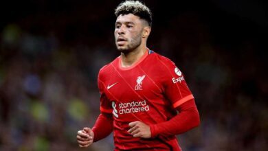 سكاي: برمنجهام يسعى لإعادة تشامبرلين إلى إنجلترا