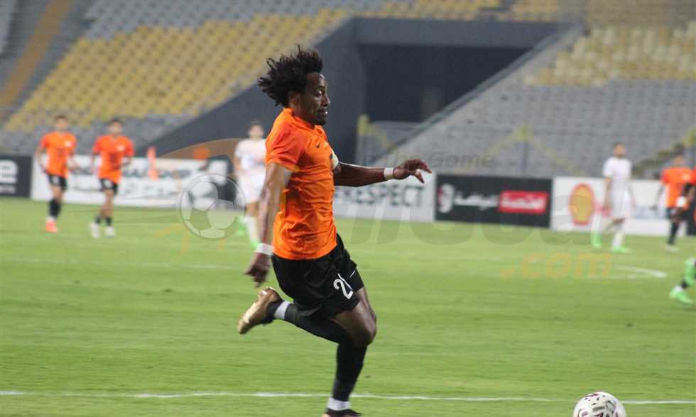 "الساحر الأسمر وصل".. غزل المحلة يضم جريندو