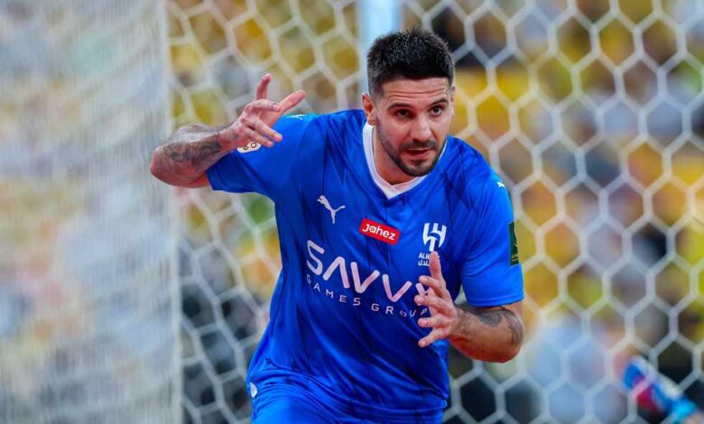 تقرير: 5 لاعبين مرشحين للرحيل عن الهلال السعودي