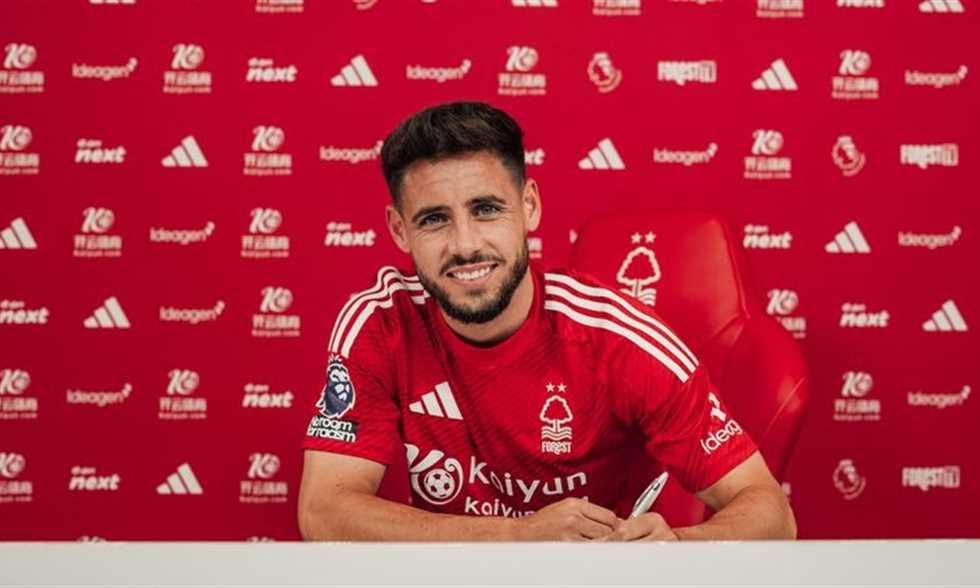 فوت ميركاتو: جيرونا يقترب من ضم أليكس مورينو لاعب أستون فيلا