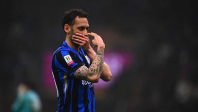 رئيس إنتر يرد على تقارير انتقال هاكان تشالهان أوجلو إلى النصر