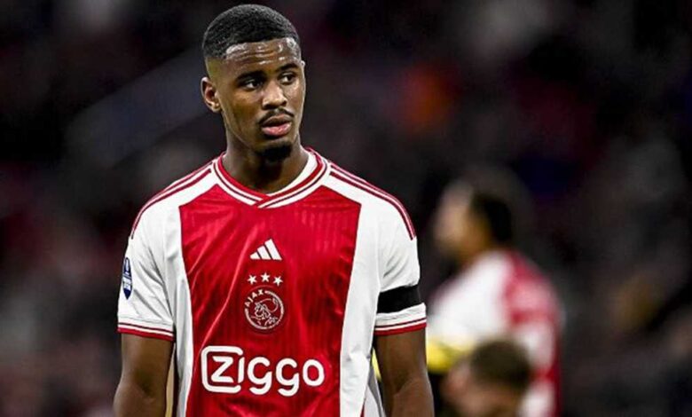 الثامنة.. تشيلسي يعلن ضم هاتو