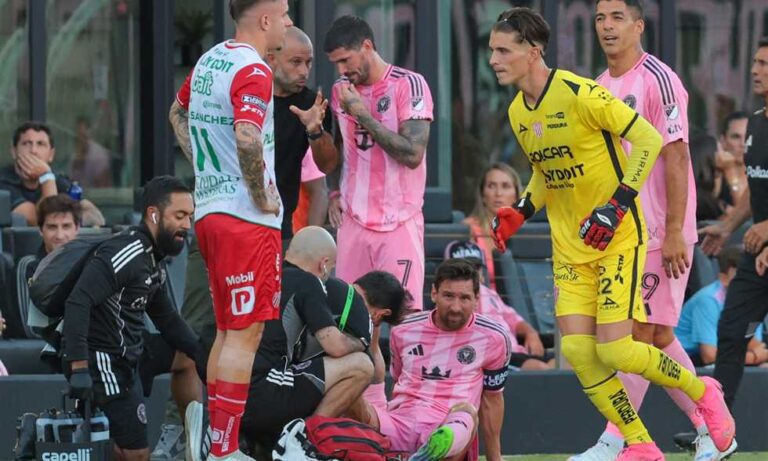 تأكد غياب ميسي عن مواجهة بوماس المكسيكي