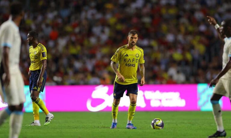 إينييجو مارتينيز: سنعود إلى الرياض بكأس السوبر السعودي