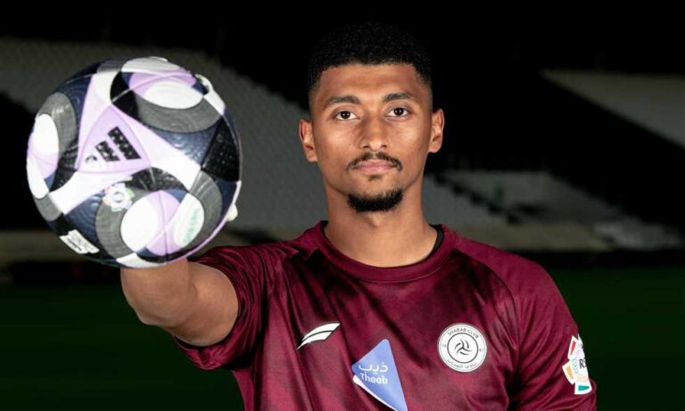 الصفقة الرابعة.. الشباب السعودي يتعاقد مع حارس النصر السابق