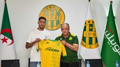 شبيبة القبائل يعيد زين الدين بلعيد إلى الجزائر