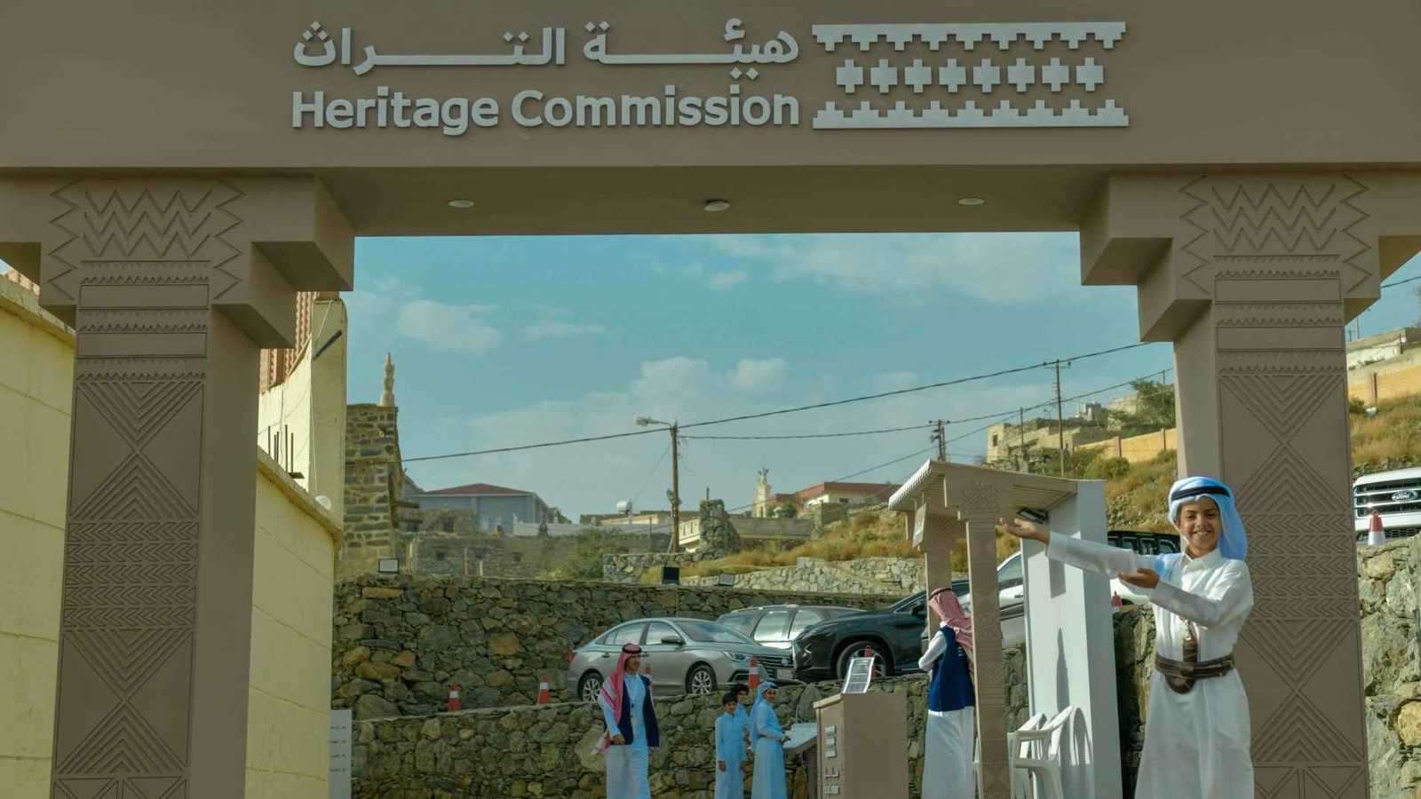 بعناق مؤثر.. كيت ميدلتون تكسر البروتوكول الملكي في ويمبلدون (صور)