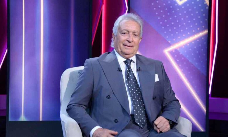 4 صور رائعة من إجازة نجم الهلال السعودي وزوجته (شاهد)