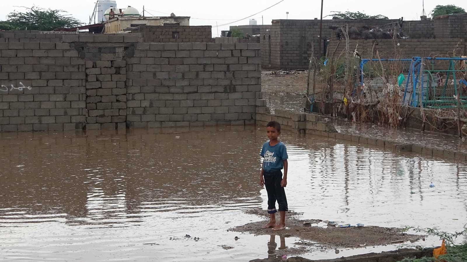 اليمن.. ارتفاع عدد ضحايا السيول والحكومة تنشئ مركز طوارئ