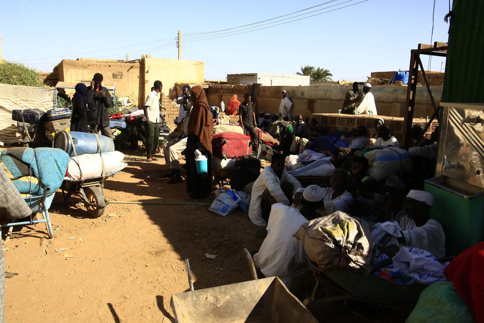 السودان.. مأساة مخيم زمزم تتفاقم (فيديو)