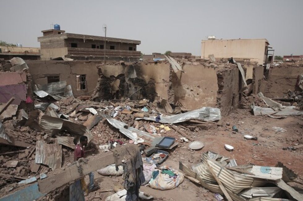 السودان.. أوضاع معقدة في الفاشر والتأسيسي يدعو المدنيين للمغادرة وفتح ممرات آمنة