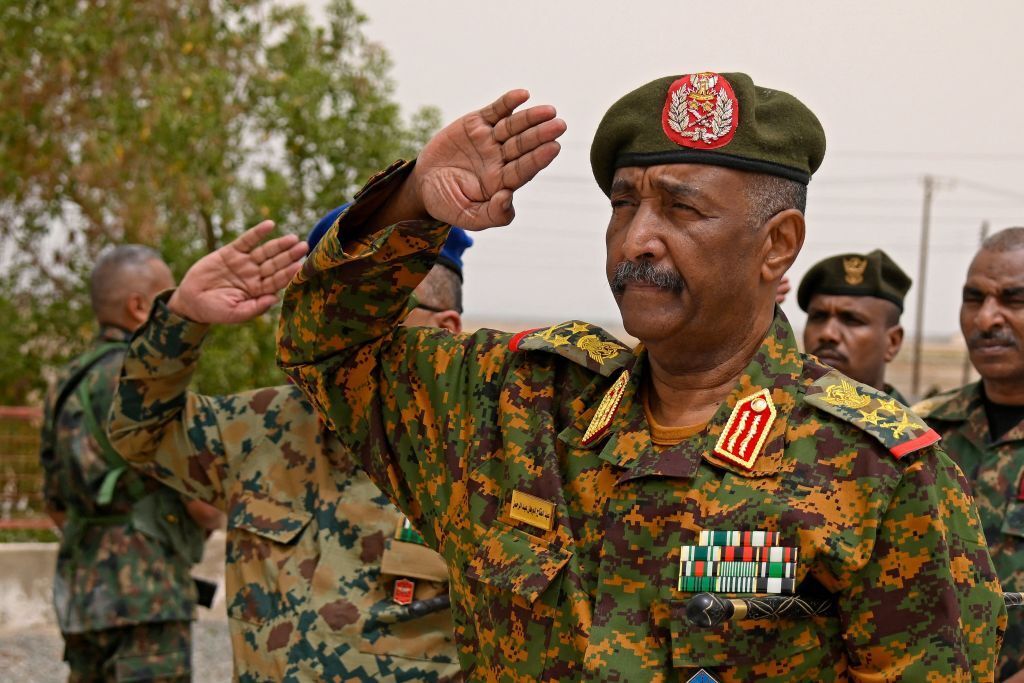 تغييرات جذرية في الجيش السوداني.. البرهان يعين قيادات جديدة ويودع قادة كباراً