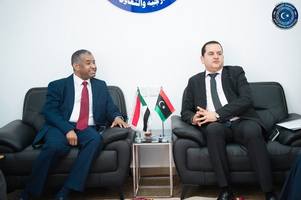 ترتيبات العودة الطوعية للجالية السودانية تتصدر لقاء ليبيا والسودان