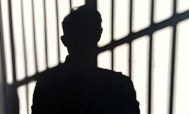 "غرام أونلاين".. خيانة رقمية تقود رجلاً للسجن ثم الطلاق