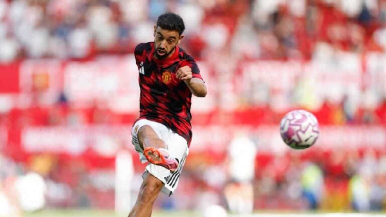 مليون ونصف دولار في يده.. كريستيانو رونالدو يشتري ساعة خرافية (فيديو)