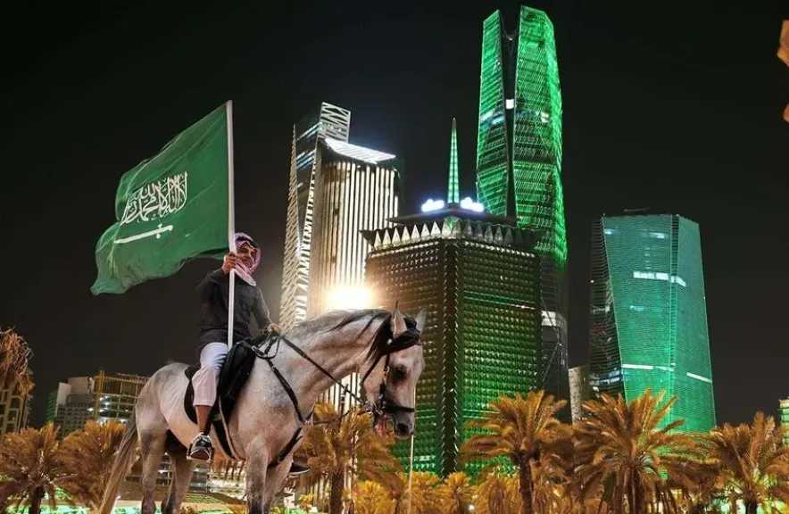 اخبار-اليمن-الان-|-سياسي-سعودي-يُفنّد-مزاعم-”الوصاية-السعودية-على-اليمن”:-هذه-دعوات-تُروجها-جهات-بدوافع-خاصة-وتُضلل-البسطاء
