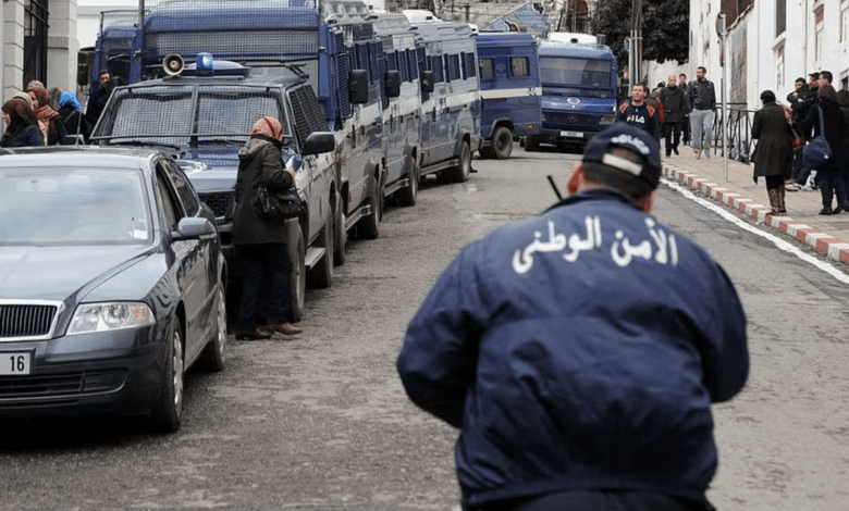 صدمة في الهند.. العثور على عائلة روسية اختبأت 7 سنوات داخل كهف معزول (صور)