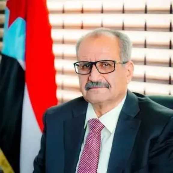 اخبار-اليمن-الان-|-”نعيق-غراب-هنا-أو-هناك”-–-قيادي-انتقالي-يوجه-رسالة-نارية-لخصومهم-!