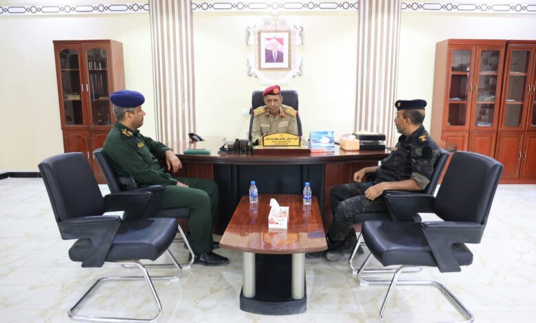 اخبار-حضرموت-|-اللواء-بارجاش-يلتقي-قيادات-أمنية-لمناقشة-الانتشار-#الأمني-والعسكري-بساحل-#حضرموت