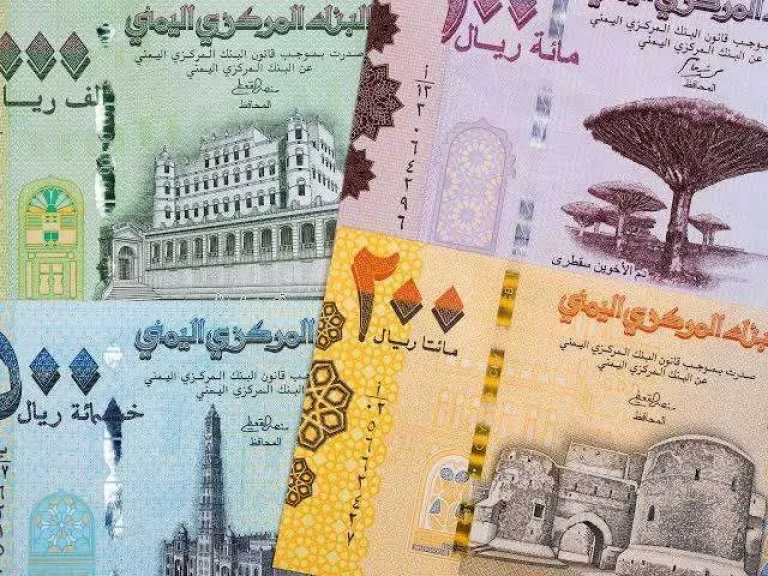 اخبار-اليمن-الان-|-”الحوثي-يشعر-بالاختناق.-أول-صرخة-اقتصادية-من-صنعاء-بعد-تحسن-العملة-في-عدن”