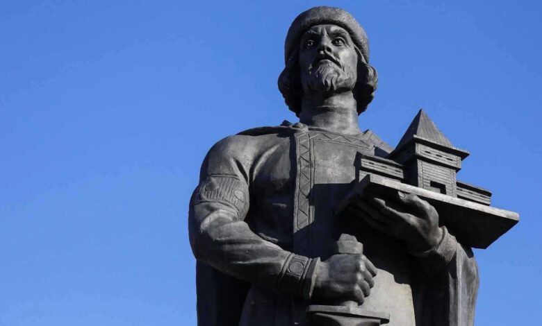 تعود إلى 3 آلاف عام.. العثور على لوحة بطول 5 أمتار في البيرو