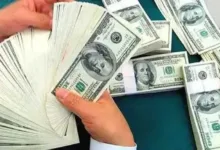 اخبار-اليمن-الان-|-انتعاش-سوق-المضاربة-بالعملة-في-عدن-بعد-قرار-البنك-المركزي.-وتحذير-من-فوضى-الصرافة-السرية