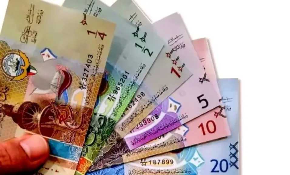 سعر-الدينار-الكويتي-منتصف-تعاملات-اليوم.-تقلبات-ملحوظة-وتأثيرات-قوية-على-السوق-المصري
