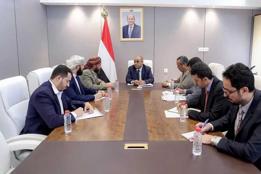 اخبار-اليمن-الان-|-”إصلاحات-جذرية”-في-وزارة-الأوقاف.-توجيهات-جديدة-لرئيس-الوزراء-بن-بريك