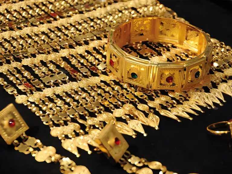 بالدينار-الليبي-والدولار.-أسعار-الذهب-في-ليبيا-اليوم-الجمعة-8-أغسطس-2025