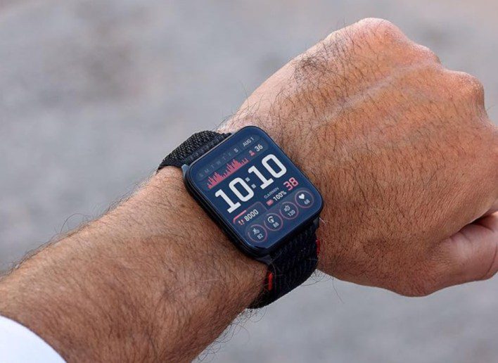 Garmin تصدر تحديثًا جديدًا لساعتها الذكية الفاخرة لإصلاح مشكلة استنزاف البطارية السريع
