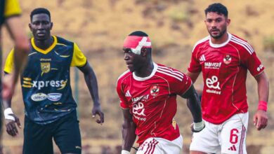 4 أزمات خطيرة تهدد جون إدوارد