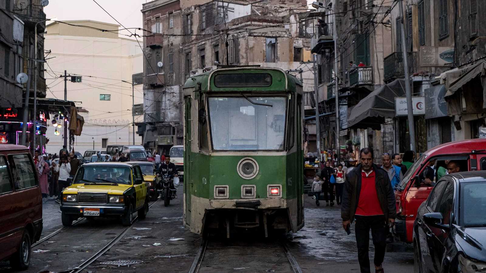 شنغهاي تُجلي مئات الآلاف تحسباً لإعصار
