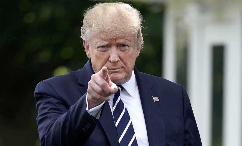 رحلة تنتهي بالأصفاد.. اعتقال كابتن طائرة فور هبوطه في مطار أمريكي