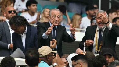 ليون الفرنسي يضمّ رسميا نجل أسطورة برشلونة