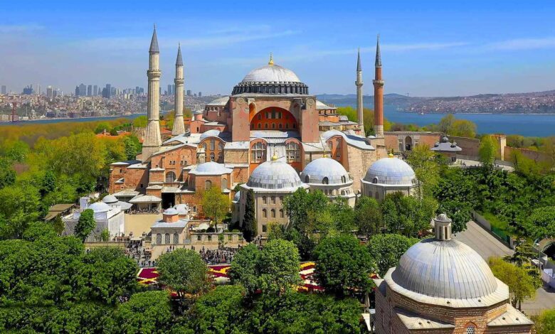 جلست على صدرها.. وفاة موظفة خنقًا على يد مديرتها