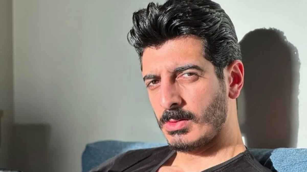مها الصغير تستضيف طليقها السقا في