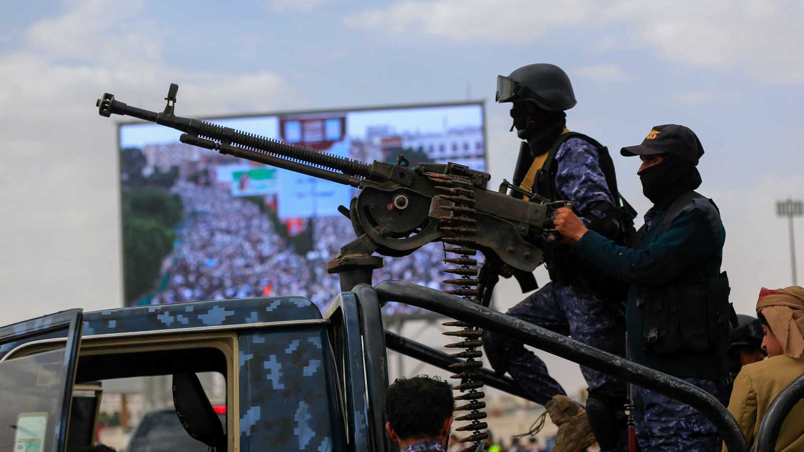 على بعد 11 كيلو مترا.. تحركات إسرائيلية