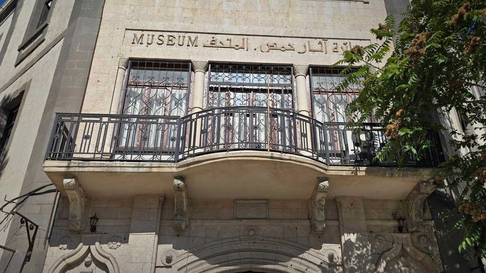 رحلة تنتهي بالأصفاد.. اعتقال كابتن طائرة فور هبوطه في مطار أمريكي