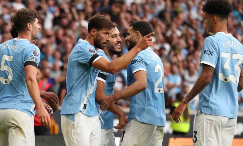 صورة جدة لامين يامال بقميص برشلونة تفجّر جدلا.. ما حقيقتها؟ (شاهد)