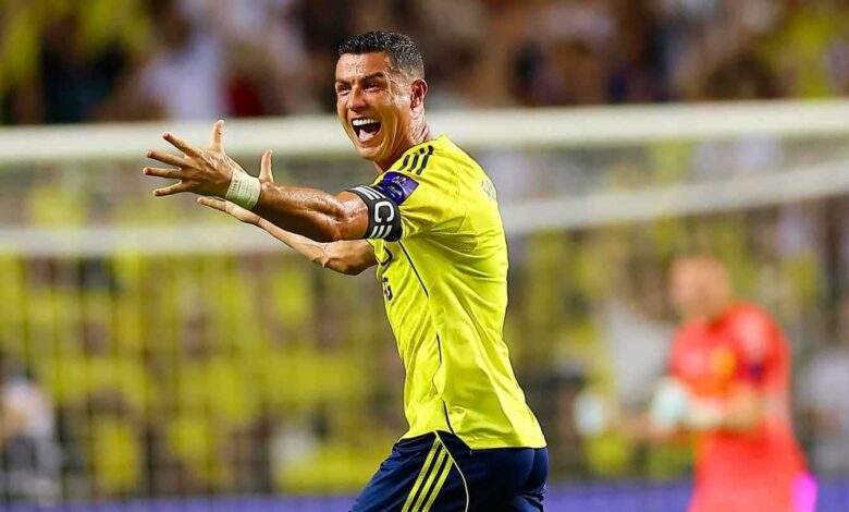 بعيدا عن الحكايات الصفراء.. رد