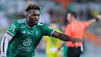 سانت ماكسيمان يغادر معسكر الأهلي لهذا السبب