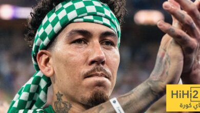 فيرمينو يسعى لتكرار إنجاز الأهلي مع السد القطري