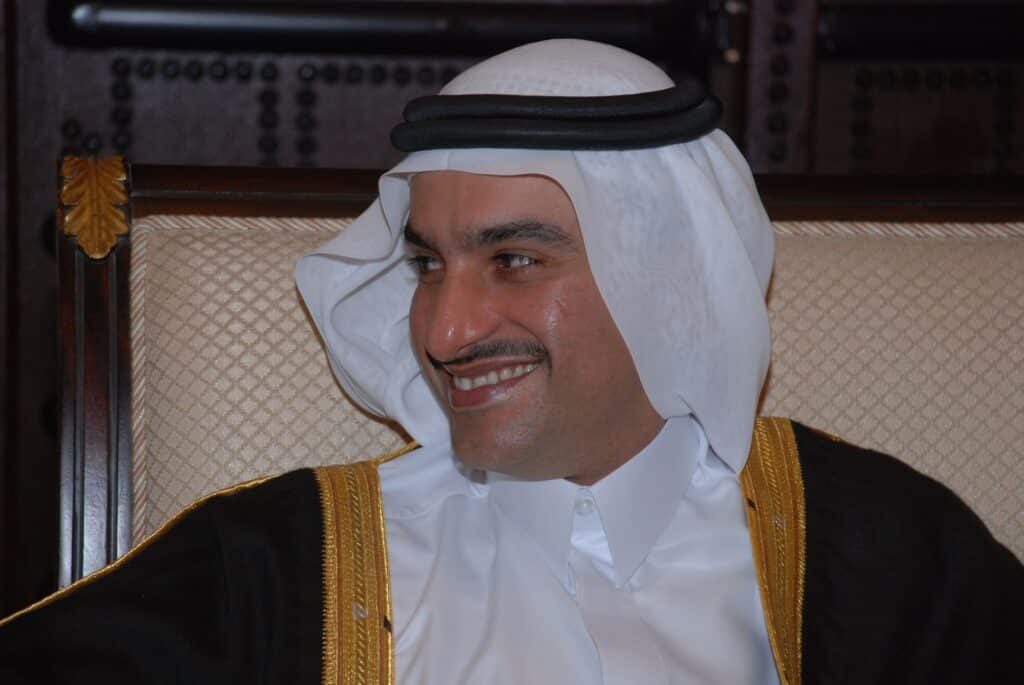 سيرة الشيخ نواف بن جاسم بن جبر آل ثاني: رائد الأعمال والخَيِّر القطري البارز
