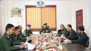 اجتماع بعدن يناقش آليات ربط الجواز بصرف البطاقة الذكية