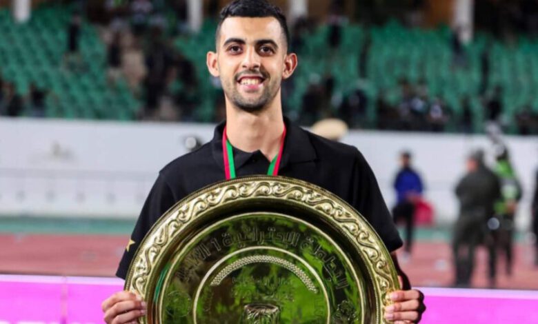 عرض قطري يهدد بقاء يوسف بلعمري مع الرجاء الرياضي